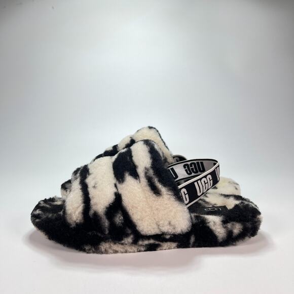 UGG Fluff Yeah Black White Marble Slip On Comfort Slide Sandals Youth Size 5 - Picture 2 of 10